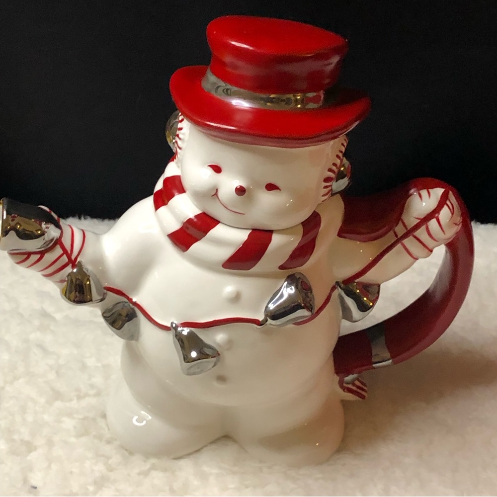 2001 Jolly Snowman Collection Hand-Painted Earthenware Teapot w/White Gold